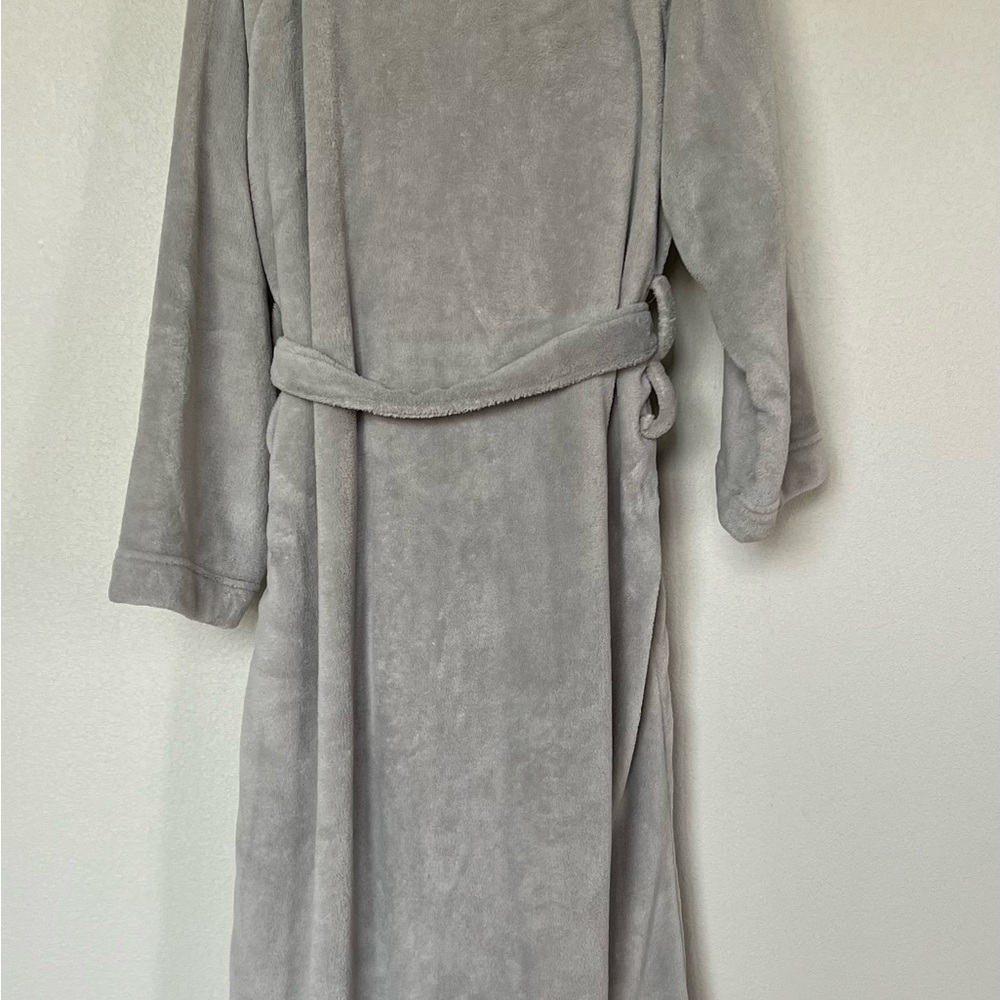 Pottery Barn women’s Gray Plush Robe Size L - Picture 4 of 5